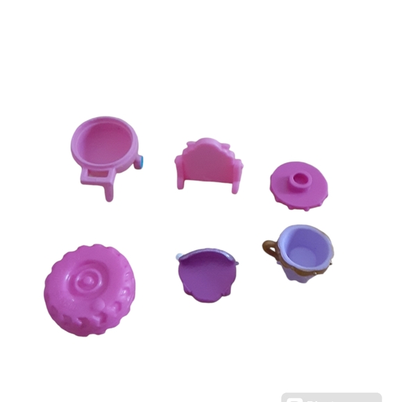 Shopkins furniture lot - Picture 4 of 6